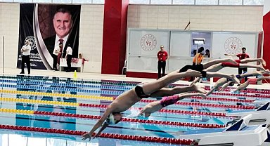 Samsun’da Küçükler Yüzme İl Birinciliği nefes kesti