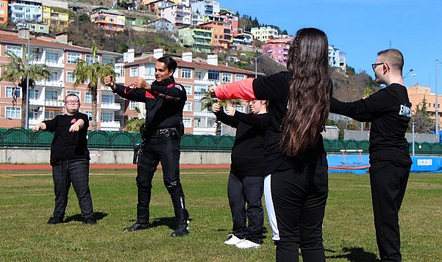 Samsun’da polis memuru özel çocukları, şampiyona için çalıştırıyor