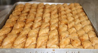 Samsun'da Ramazan Bayramı'nın olmazsa olmazı tatlılar kalabalık sofraları süsleyecek