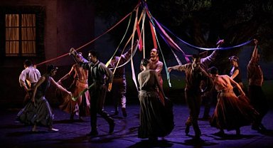 Samsun Devlet Opera ve Balesi "Kanlı Düğün" balesini sahneledi