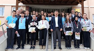 Samsun Havza’da bilek güreşi kazananları ödüllerine kavuştu