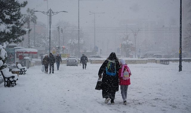 Samsun OMÜ Prof. Dr. Yusuf Demir: Karadeniz'e son 10 yılın en yoğun kar yağışı düştü