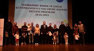 Samsun Vezirköprü'de eğitimleri tamamlanan 54 bebek sertifikalarını aldı