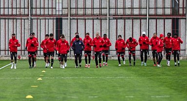 Samsunspor, Kasımpaşa maçının hazırlıklarına kaldığı yerden devam ediyor
