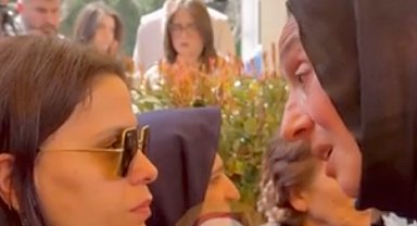 Şinasi Yurtsever’e veda eden 18 yıllık eşine oyuncu Binnur Kaya'dan destek!