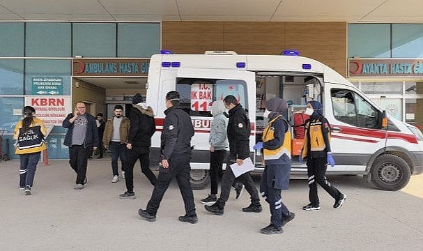 Tüberküloz hastası 2 göçmen başkasına ait kimlikle tedavi olmak isteyince hareketli anlar yaşandı