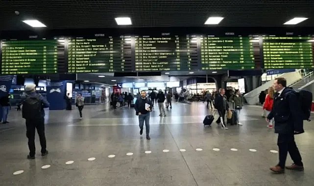 Tüm uçak ve otobüs seferleri iptal edildi! Ülke çapında uyarı grevi