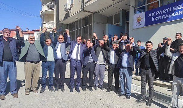 Yeniden Refah Partisi'nden istifa ederek AK Parti'ye katıldılar