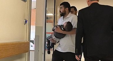 2.5 yaşındaki bebek balkondan düştü