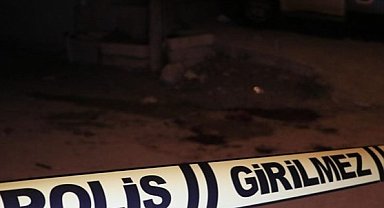 33 yaşındaki şahıs 17 yaşındaki kız arkadaşını öldürüp intihar etti!