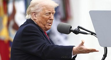 ABD Başkanı Trump dış ülkelerde üretilen otomobillere yüzde 25 gümrük vergisi uygulayacaklarını açıkladı