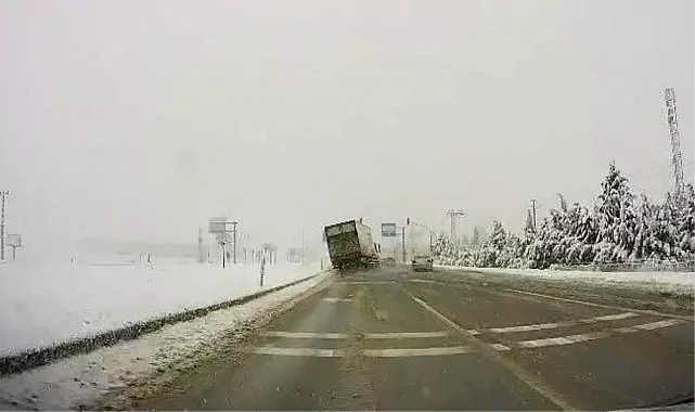 Amasya'da tır sürücüsü facianın eşiğinden döndü