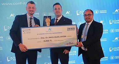 AUS Türkiye’den OMÜ’de Doç. Dr. Metin Mutlu Aydın’a, ‘Yılın En İyi Yayını’ ödülü   