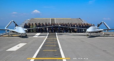 Bayraktar TB3, TCG Anadolu'dan "tam otonom" kalkış testini başarıyla geçti