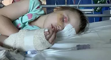 Çamaşır deterjanı kapsülünü ısıran çocuk kör oldu