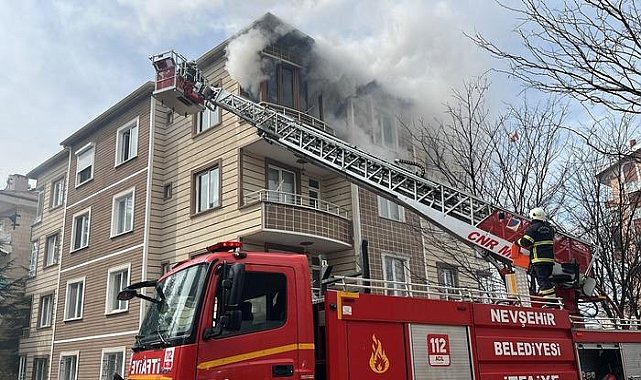 Çocuk odasında çıkan yangın korkuttu