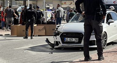 Ehliyetsiz sürücü yoldan karşıya geçmek isteyen 2 çocuğa çarptı! 1 çocuk öldü