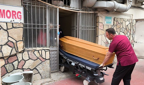 Eski eş dehşet saçtı! Defalarca bıçakladı! Eski karısını öldürdü, sevgilisini ağır yaraladı