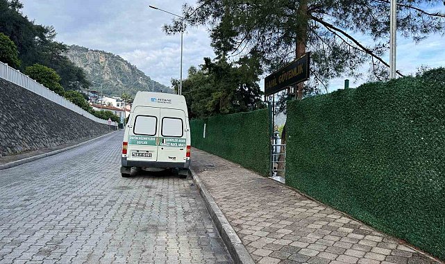 Göçmenlerin bulunduğu bot kaza yaptı! 2 ölü