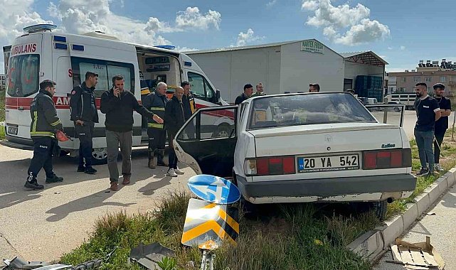 Hastaneye giderken kaza yaptılar: 1'i çocuk 5 yaralı