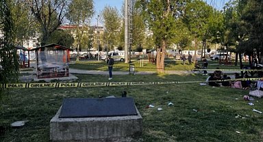 İstanbul'da parkta eski eşine ve arkadaşına kurşun yağdırdı!