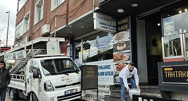İstanbul'da tabela montajı yaparken kamyonetten düştü! Hayatını kaybetti