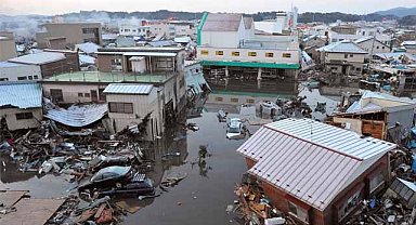 Japonya 6.2 büyüklüğünde depremle sarsıldı