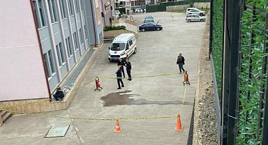 Kocaeli’de okulun 4’üncü katından düşen liseli kız öğrenci ağır yaralandı!