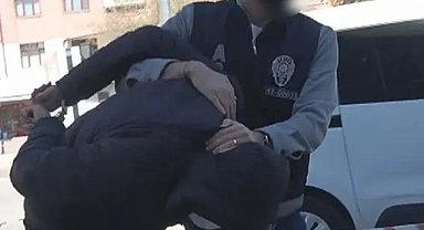 Konya’da kadın hastaları hakkında konuşan doktorlar ters kelepçeyle adliyeye sevk edildi