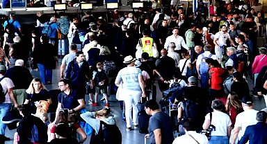 O ülke binlerce Türk vatandaşını sınır dışı ediyor