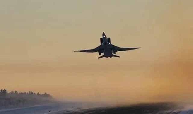 Rusya’da stratejik bombardıman uçağı düştü!