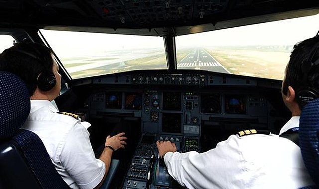 Sabiha Gökçen Havalimanı'nda panik anlar! Kısa süreliğine uçuşlar durdu