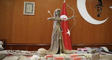 Samsun'da kadınlar kenevir lifleri ve atıklarından Amazon kadını yaptı