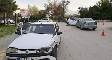 Samsun Vezirköprü'de zincirleme kaza! 4 yaralı