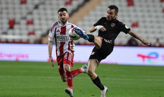 Samsunspor'da en fazla oyundan çıkan futbolcu Emre Kılınç