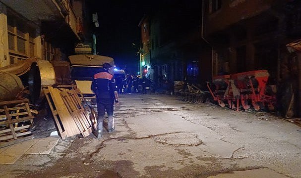 Sevgilisi terk etti! Üzerine benzin döküp kendini yakmak istedi