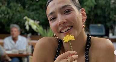 TRT dizisinden çıkarılan Aybüke Pusat'a Müjdat Gezen'den iş teklifi!