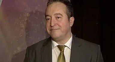 Ünlü oyuncu Vural Çelik'in mezarını görenlerin yüreği sızladı