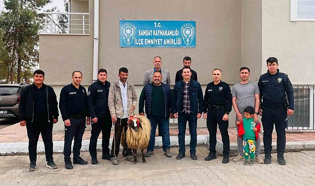 Vatandaş, polis için koç kesti