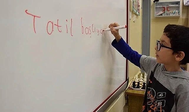 Yaz tatili erkene mi çekilecek? Açıklama var