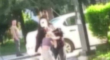 Ankara'da kızlar saç başa kavgaya tutuştu