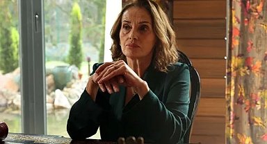 Araca binmeyen kadının öldürüldüğü olaya tanık olan ünlü oyuncu Nur Sürer o anları anlattı!