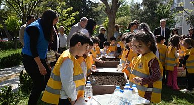 Ataçocuklu minikler ‘Dünya Çiftçiler Günü’nü kutladı