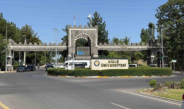 Dicle Üniversitesinde yaşanan intiharda Sena Düzgün, bıraktığı notta hocasını işaret etti