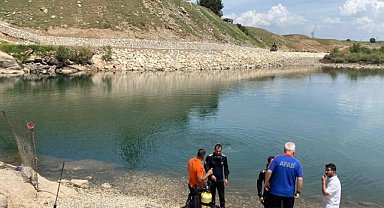 Diyarbakır'da fotoğraf çekmek isteyen çocuk çaya düşerek hayatını kaybetti!
