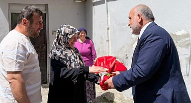 İbrahim Sandıkçı'dan şehit annelerine ziyaret