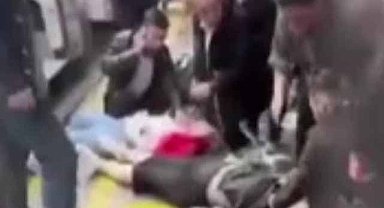 İstanbul'da metrobüs öndeki metrobüse çarptı! Yaralılar var