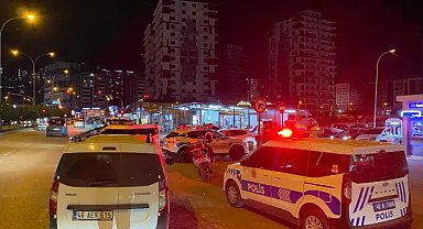 Kahramanmaraş’ta trafik denetiminden kaçan sürücü polise çarptı