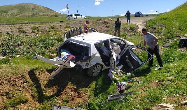 Korkunç trafik kazası! Baba öldü, eşi ve çocuğu yaralandı