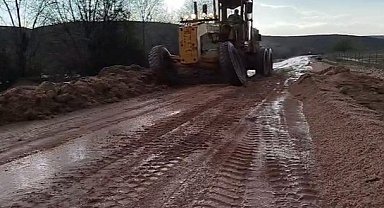 Kuvvetli sağanak tarım arazilerine zarar verdi